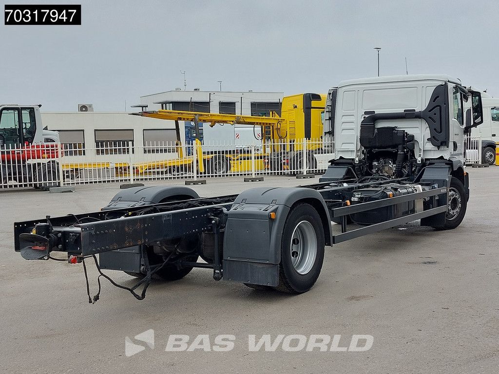 MAN TGM 18.320 4X2 DAMAGED Truck Parking Driveable 18 tons chassis Automatic Euro 6