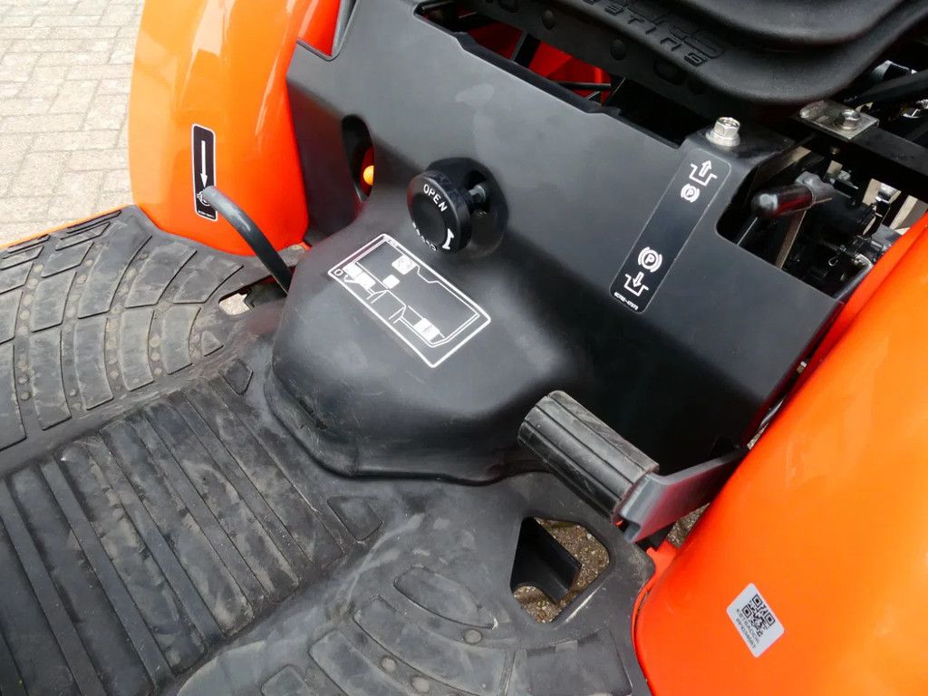 Kubota B1-241 4wd / 00207 Draaiuren / Garden Pro Banden