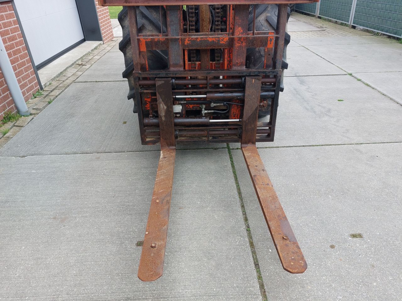 Massey Ferguson 168 smalspoor