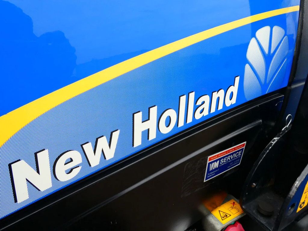 New Holland T3030 4wd / 03315 Draaiuren / Lage Urenstand
