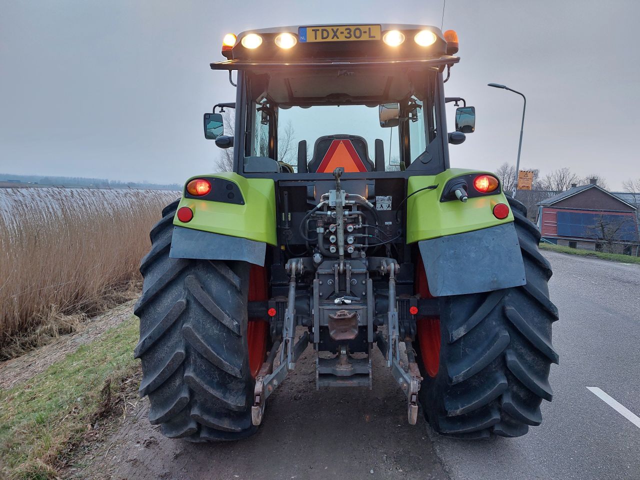 Claas Axos 310 NETTE TREKKER