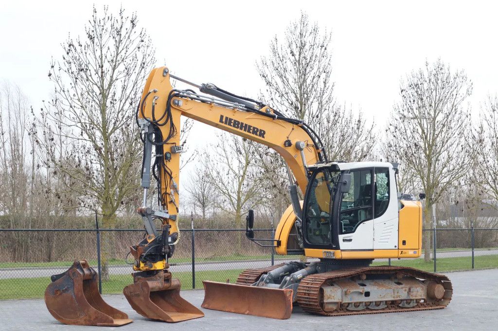 Liebherr R914 COMPACT STD | ROTOTILT | 2X BUCKET | DOZERBLADE