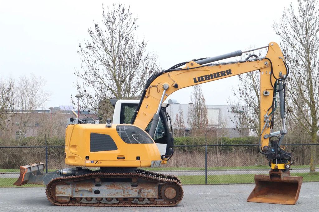 Liebherr R914 COMPACT STD | ROTOTILT | 2X BUCKET | DOZERBLADE