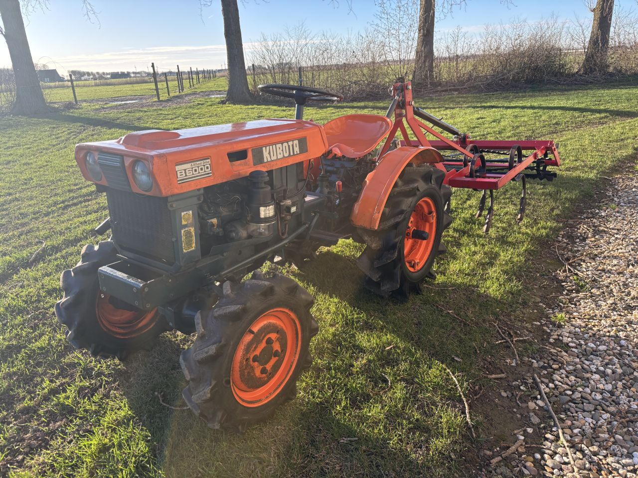 Kubota B6000 4x4 minitractor incl. onderhoudsbeurt - MARGE
