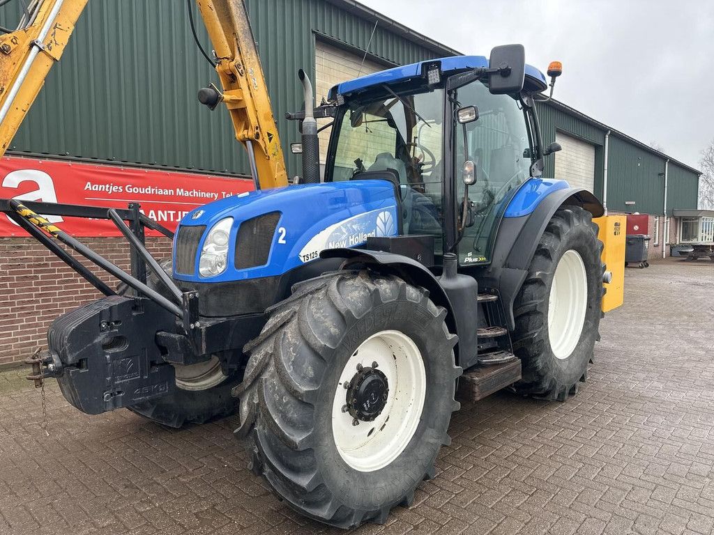 New Holland TSA 125