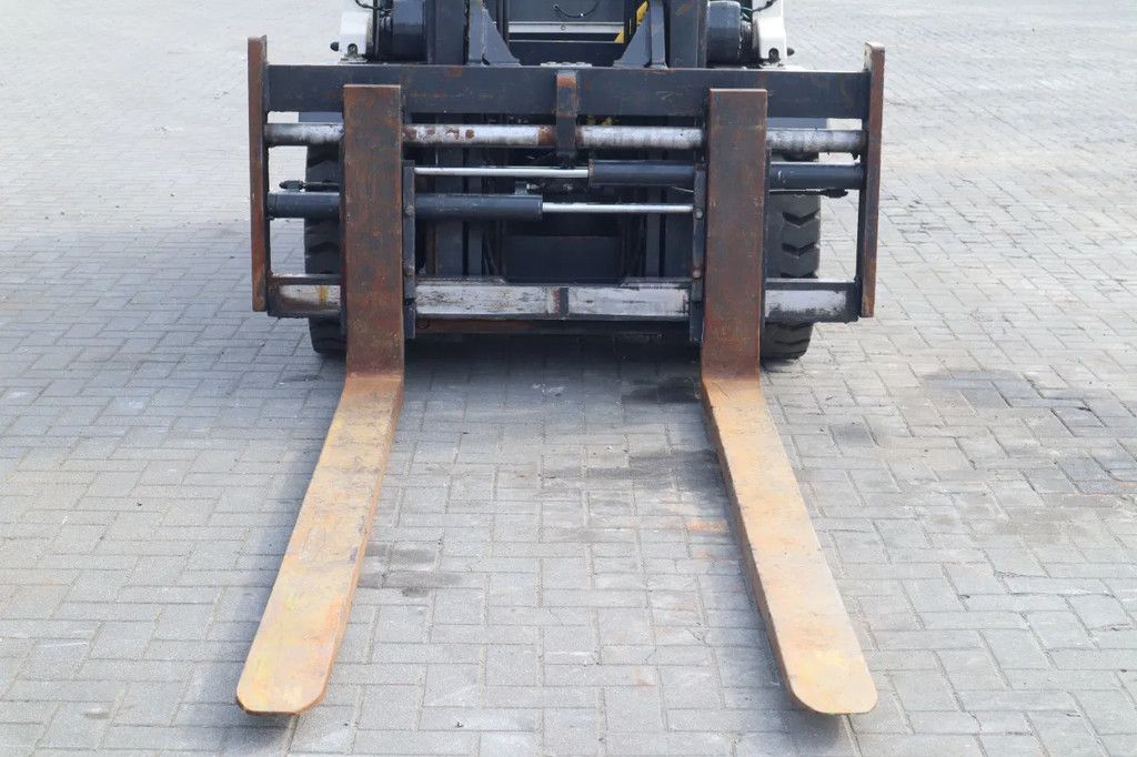 Doosan D55C-5 | 5500 KG | SIDESHIFT | POSITIONERS