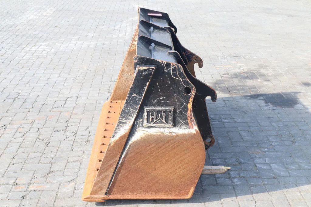 Caterpillar 906 | BUCKET | 0.9 M3