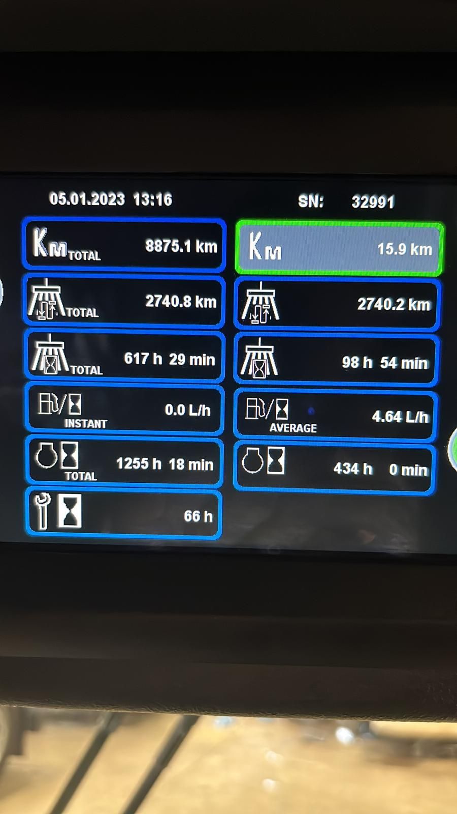 Mathieu MC 210 Azura Flex Euro 6 Stage 5 with 3-rd brush