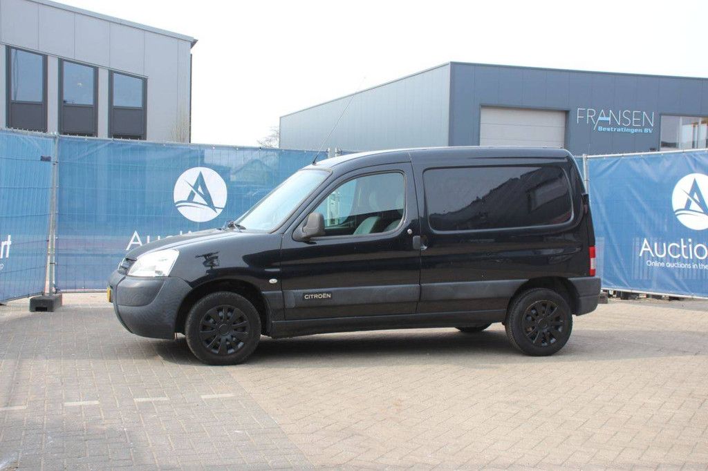 Citroën BERLINGO 1.6HDI 800 Diesel 75 PS Van 2007 (Marge)