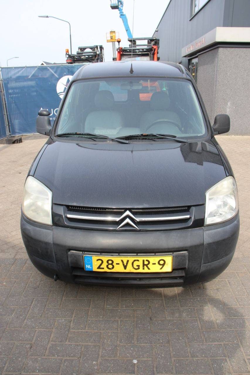 Citroën BERLINGO 1.6HDI 800 Diesel 75 PS Van 2007 (Marge)