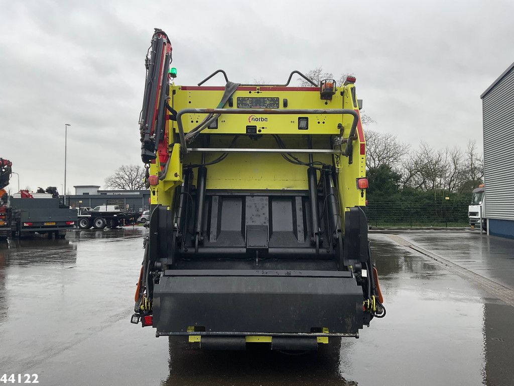 DAF FA CF 340 Euro 6 Norba 17 m³ + Palfinger 3.8 Tonmeter laadkraan + Winch