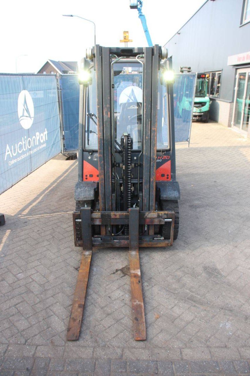 Linde H20D-02/600 Diesel-Gabelstapler 2000 kg 7 m 2015