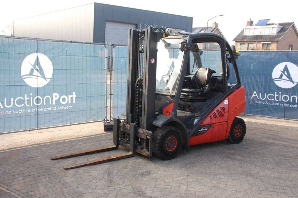 Linde H20D-02/600 Diesel-Gabelstapler 2000 kg 7 m 2015