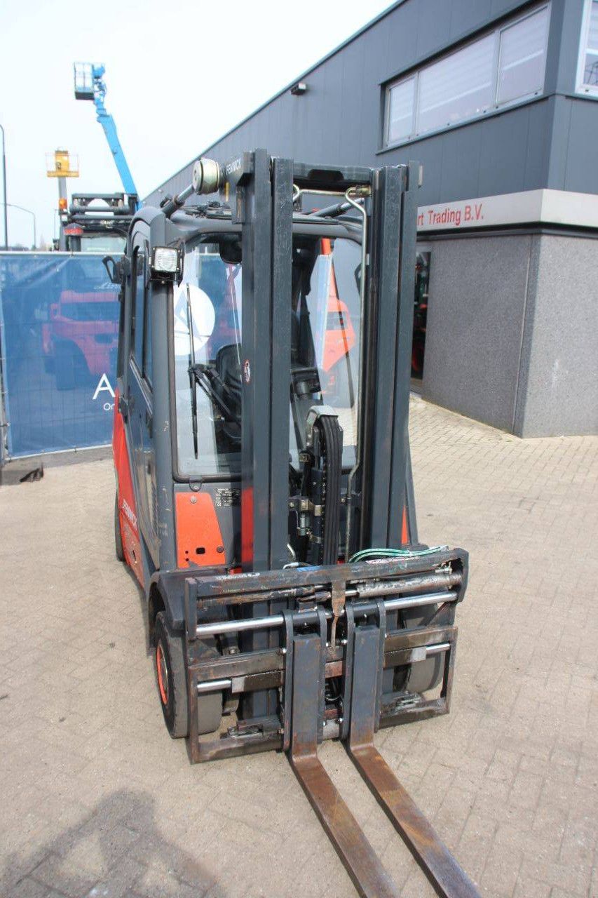 Linde H25D Diesel-Gabelstapler 2500 kg 5,01 m 2006