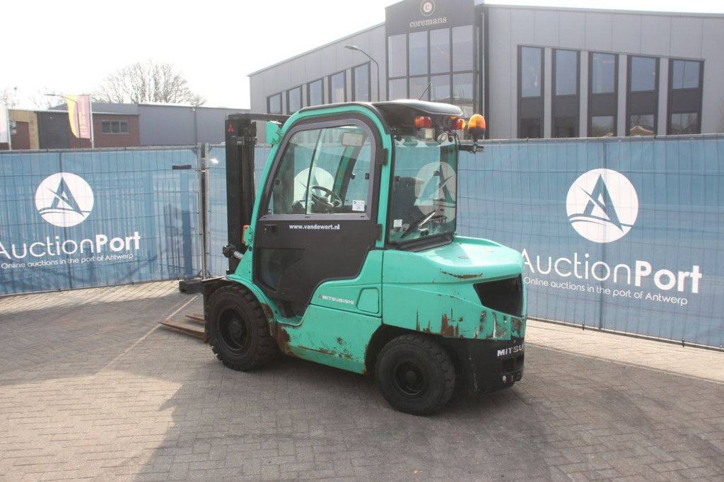 Gabelstapler Mitsubishi FD35N Diesel 3500 kg 3,0 m 2005