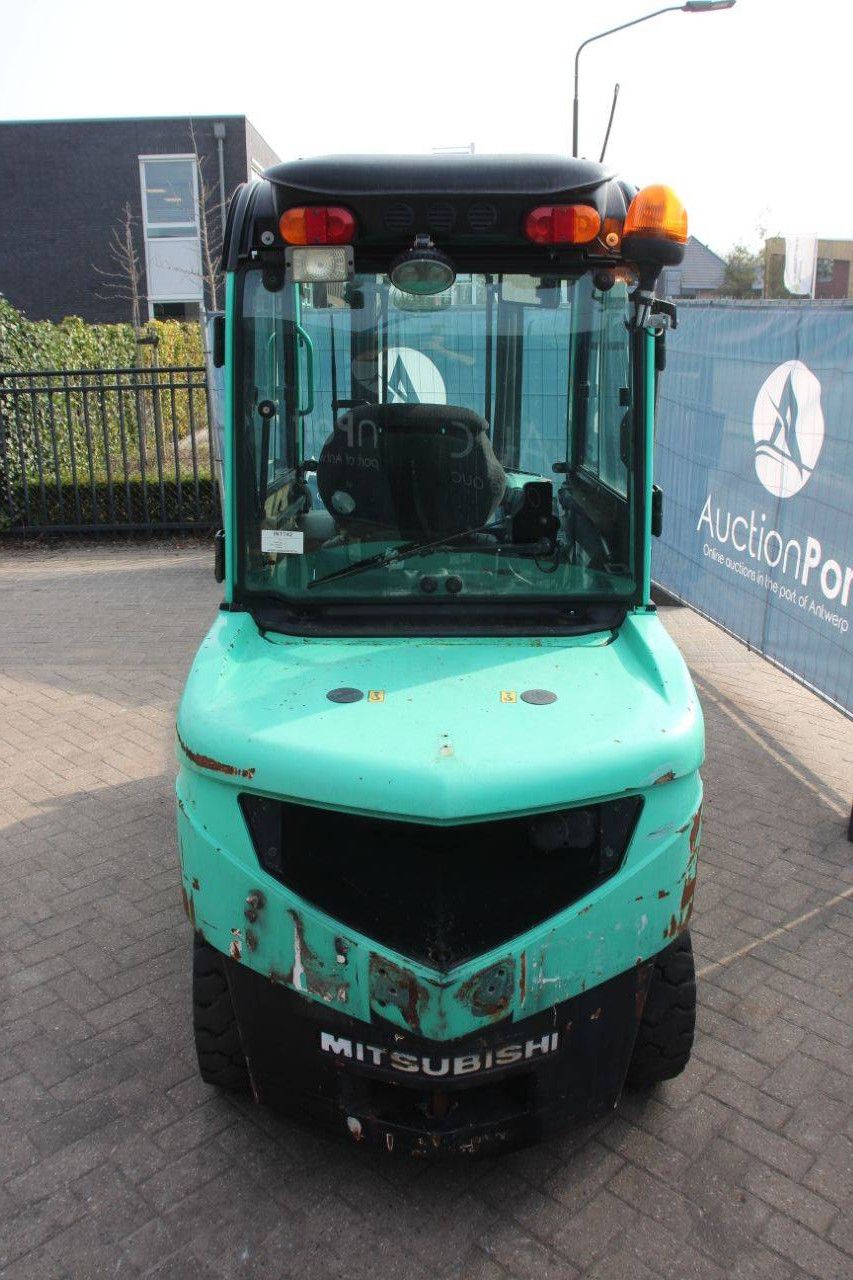 Gabelstapler Mitsubishi FD35N Diesel 3500 kg 3,0 m 2005