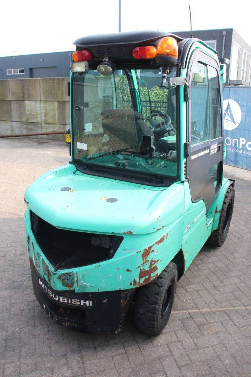 Gabelstapler Mitsubishi FD35N Diesel 3500 kg 3,0 m 2005