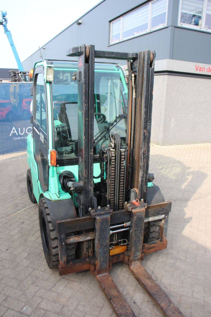 Gabelstapler Mitsubishi FD35N Diesel 3500 kg 3,0 m 2005