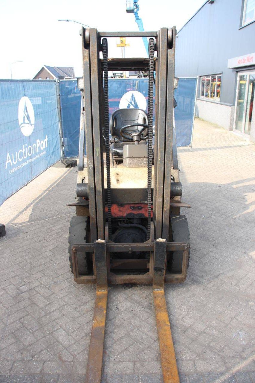 Gabelstapler Nissan FJ02A25 Diesel 2500 kg