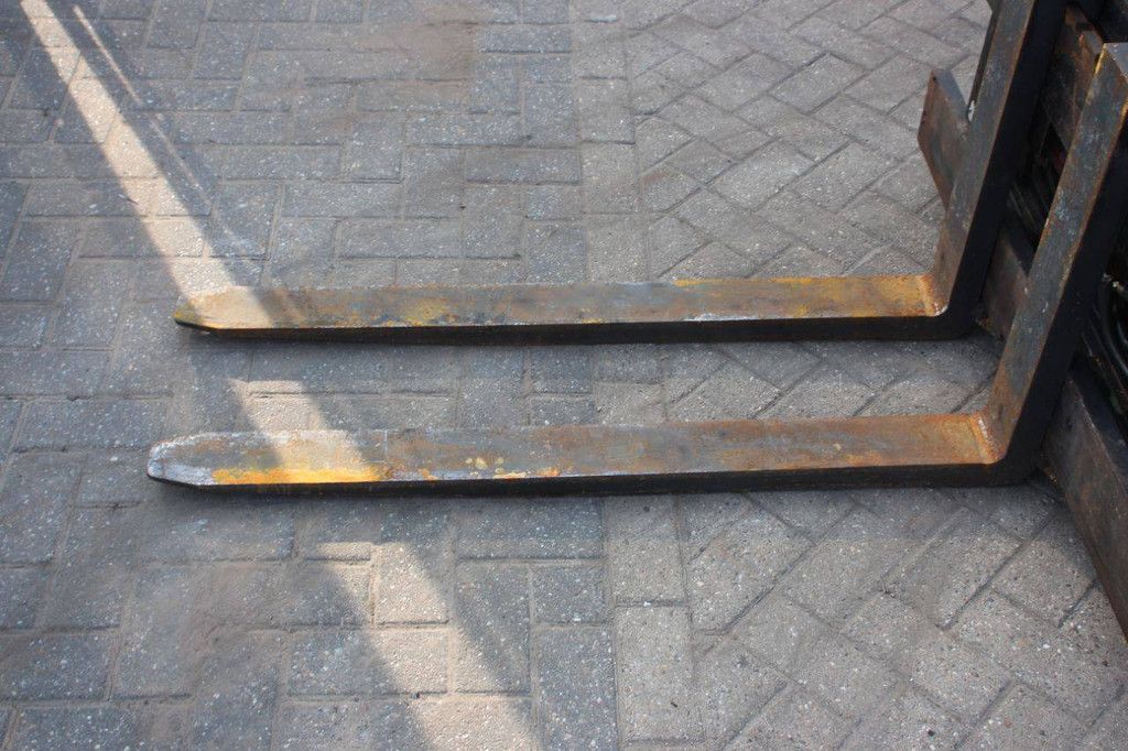 Heftruck Hyster H3.00XM Diesel 2870kg 4.77m 2000