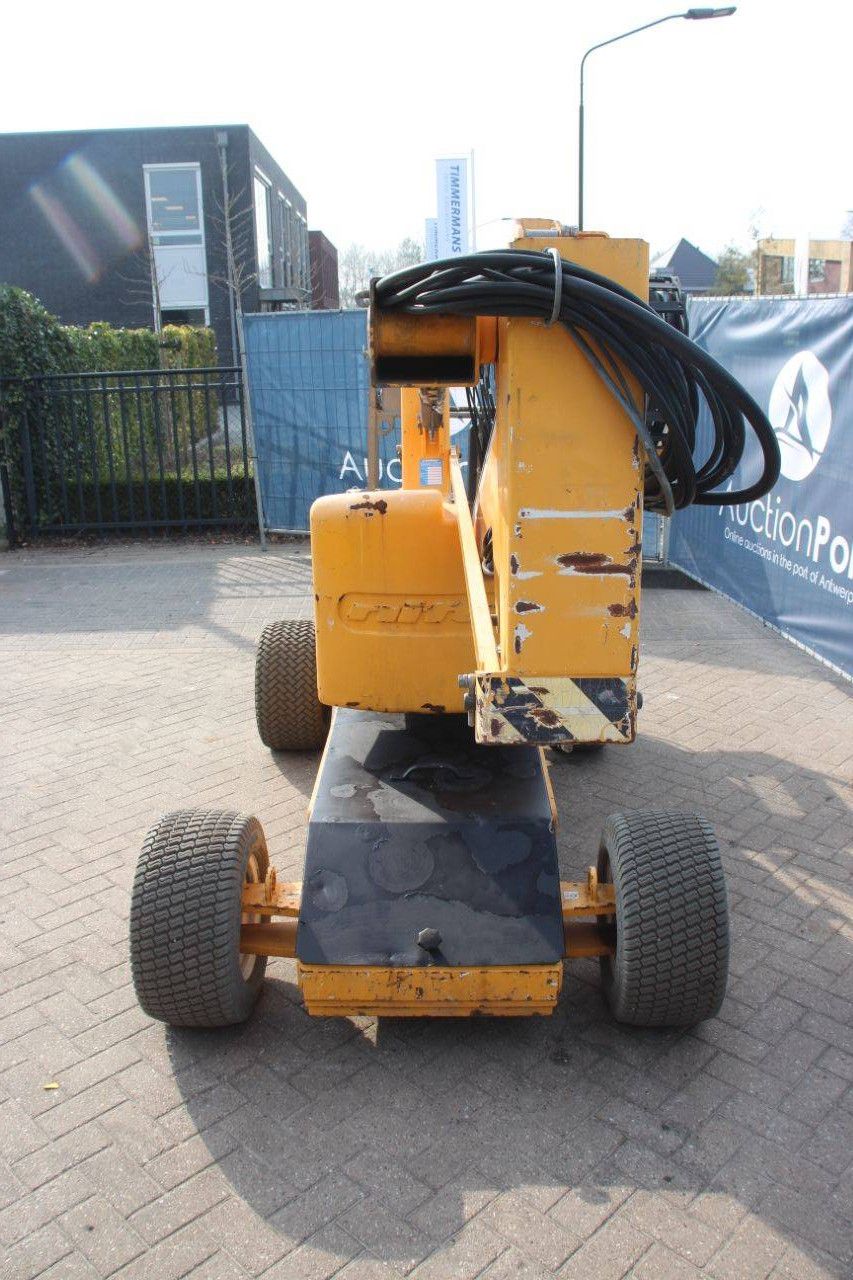 Nifty HR12NE Elektrische Gelenkteleskoparbeitsbühne 12,1 m 2012