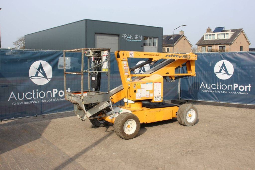 Nifty HR12NE Elektrische Gelenkteleskoparbeitsbühne 12,1 m 2012