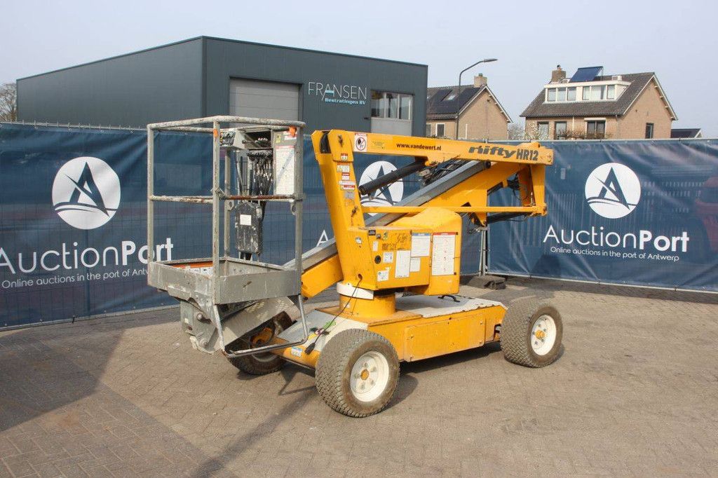 Nifty HR12NE Elektrische Gelenkteleskoparbeitsbühne 12,1 m 2011