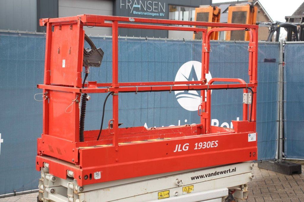 Scissor lift JLG 1930ES Electric 7.72m 2015