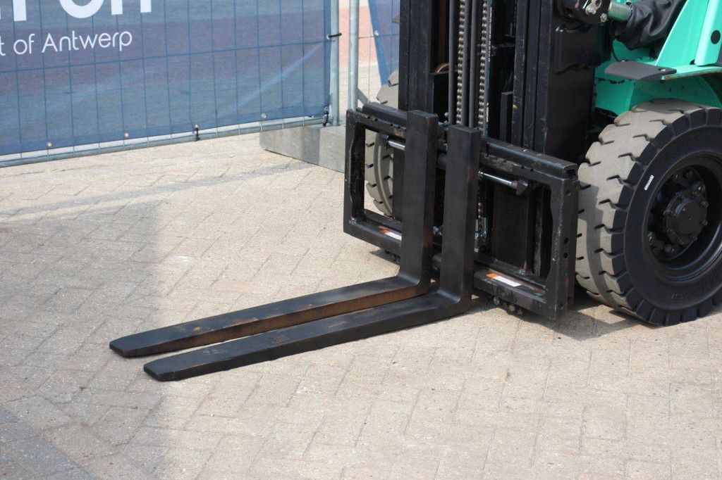 Gabelstapler Mitsubishi FG25N LPG 2500kg 5,5m 2013