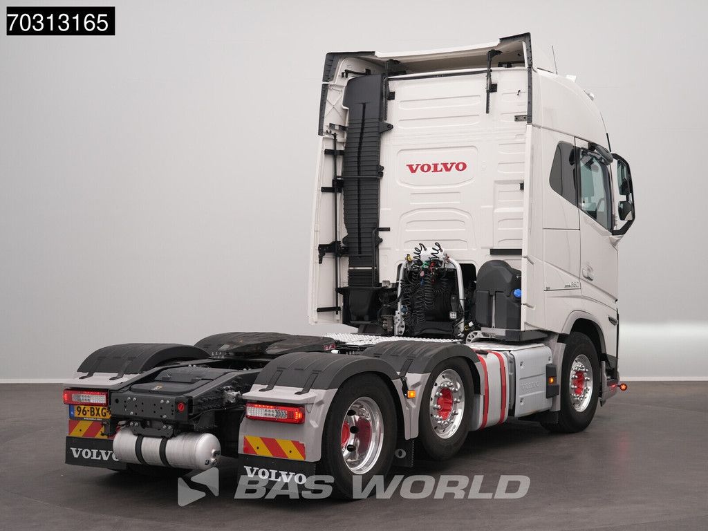 Volvo FH FH16 650 6X2 NL APK 01-2017 Full-Air Steeringaxle 2xTanks ACC Navi Alcoa's