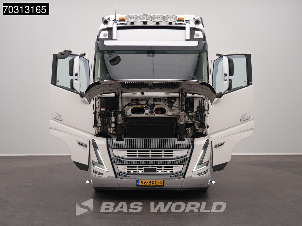 Volvo FH FH16 650 6X2 NL APK 01-2017 Full-Air Steeringaxle 2xTanks ACC Navi Alcoa's