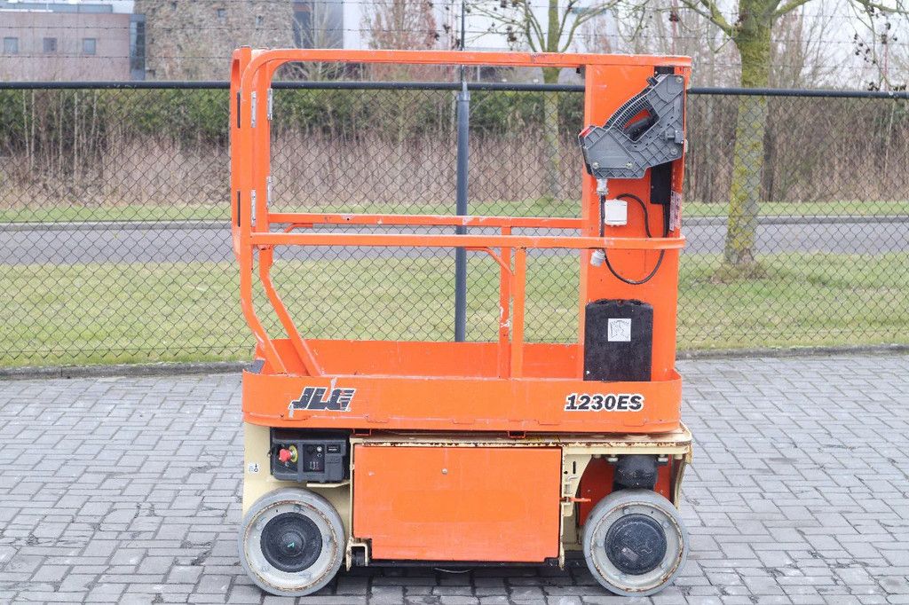 JLG 1230 ES | 5.6 METER | 230 KG