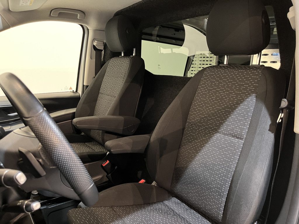 Mercedes-Benz Vito 116 CDI Automaat RDW Servicebus / Sortimo Inrichting / Euro 6 / 220V. / Airco / CarPlay / Camera / Trekhaak / Cruise Control / LED / 38.300 KM !!