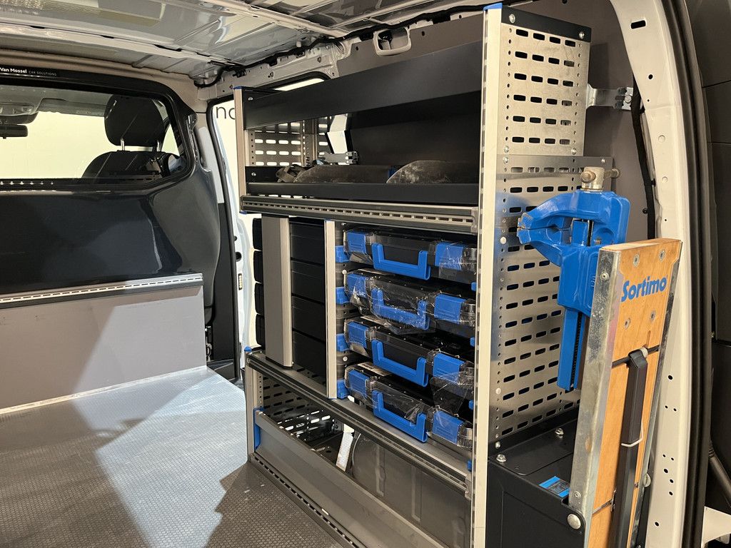 Mercedes-Benz Vito 116 CDI Automaat RDW Servicebus / Sortimo Inrichting / Euro 6 / 220V. / Airco / CarPlay / Camera / Trekhaak / Cruise Control / LED / 38.300 KM !!