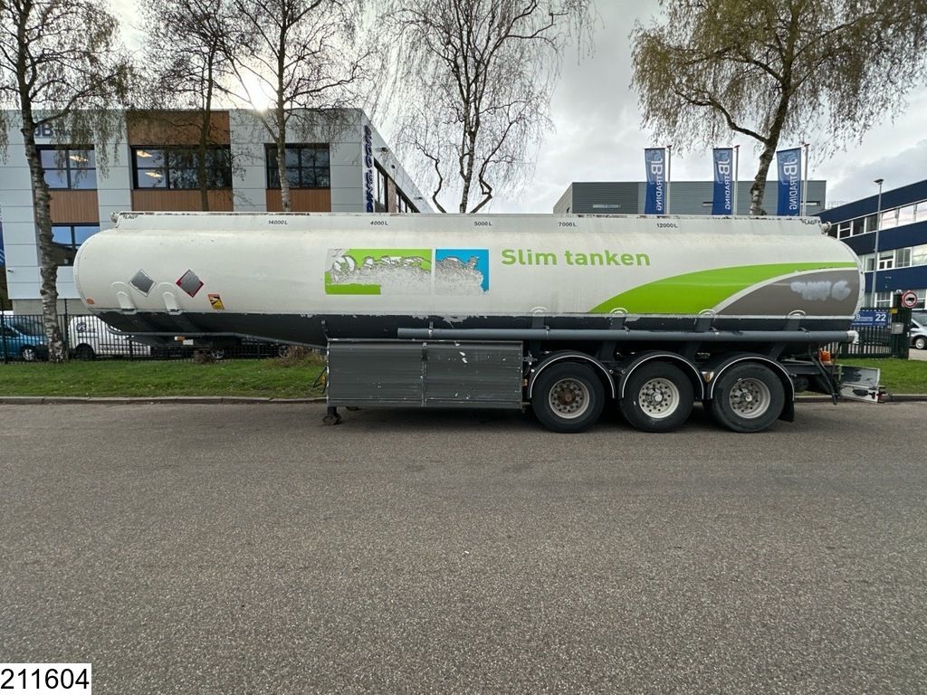 LAG Fuel Fuel tank, 42,000 liters, 5 comp