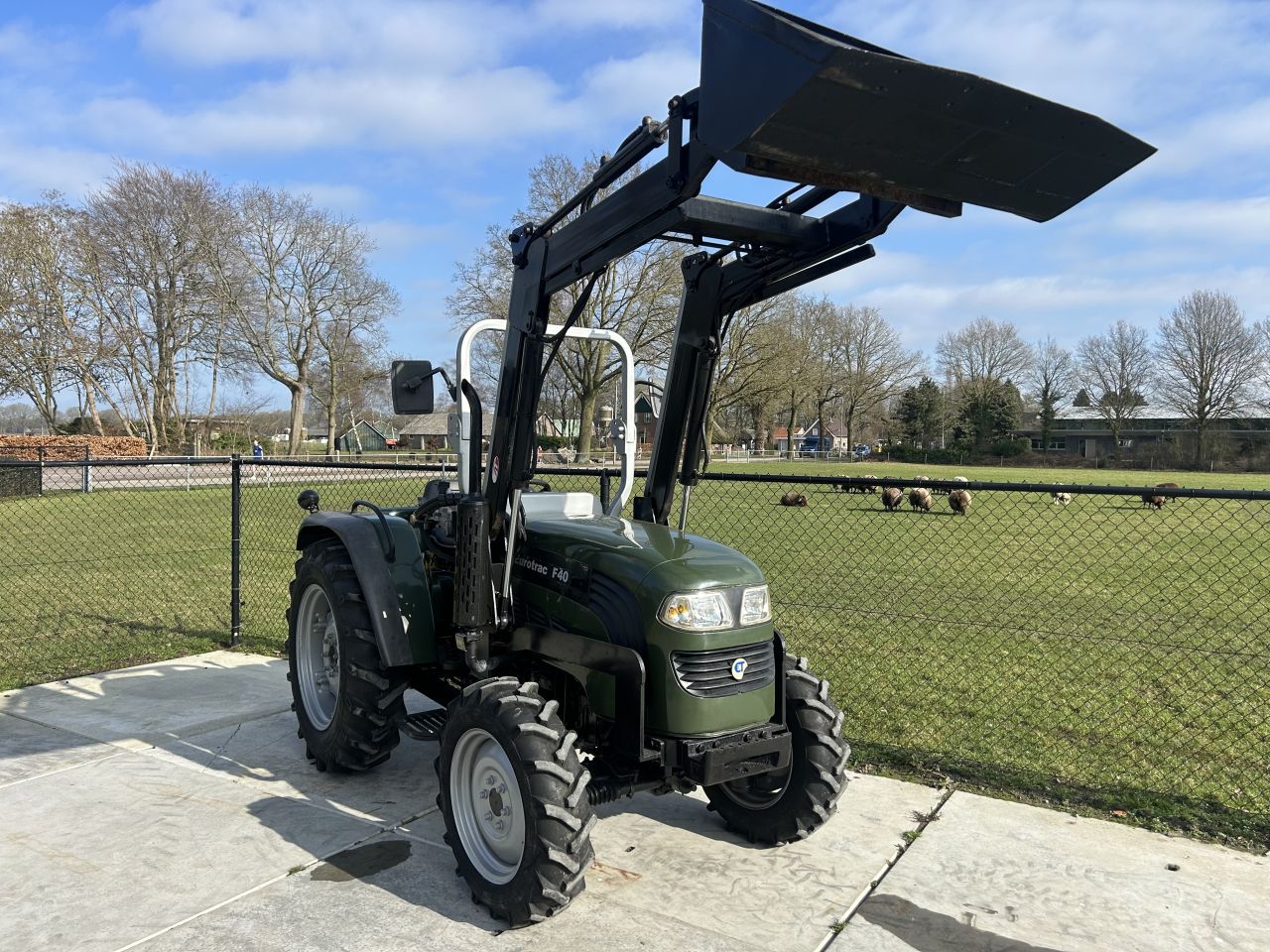 Nette Eurotrac f40 met voorlader