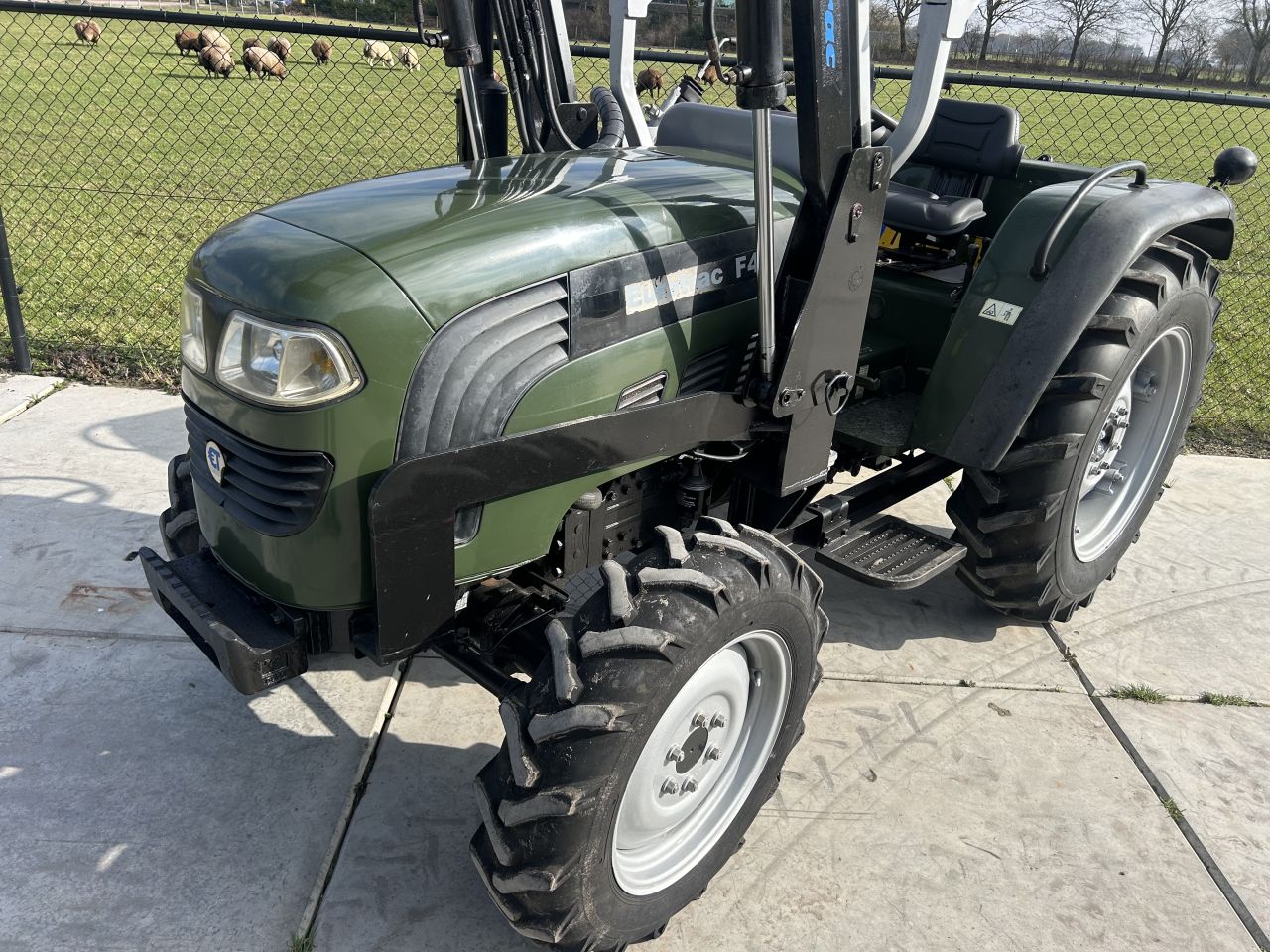 Nette Eurotrac f40 met voorlader