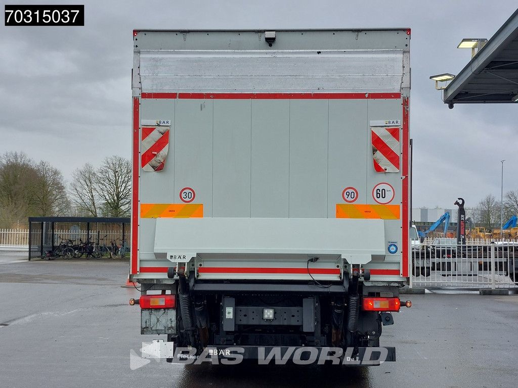 Volvo FM FM 330 6X2 Full Air Lift+steering axle 2000kg Ladebordwand Automatic Euro 6