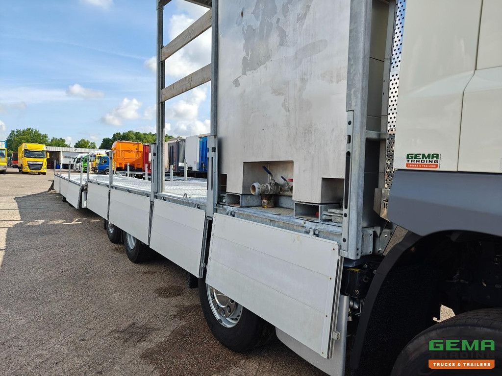 DAF CF 430 FAX 8x2/6 Day Cab Euro6D - Machine Transporter + 2-axle Trailer - Hydraulic Ramps - Removable 10,000L Water Tank - 20,000km! Original