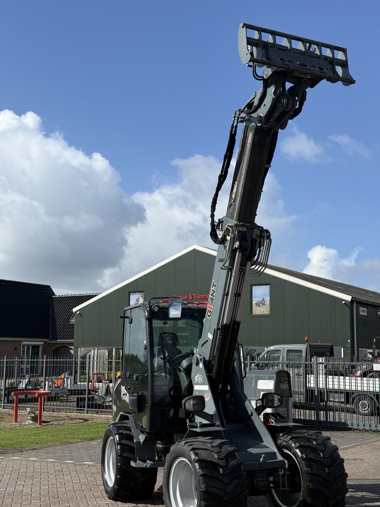 Giant g3500 tele ( 1100 uur )