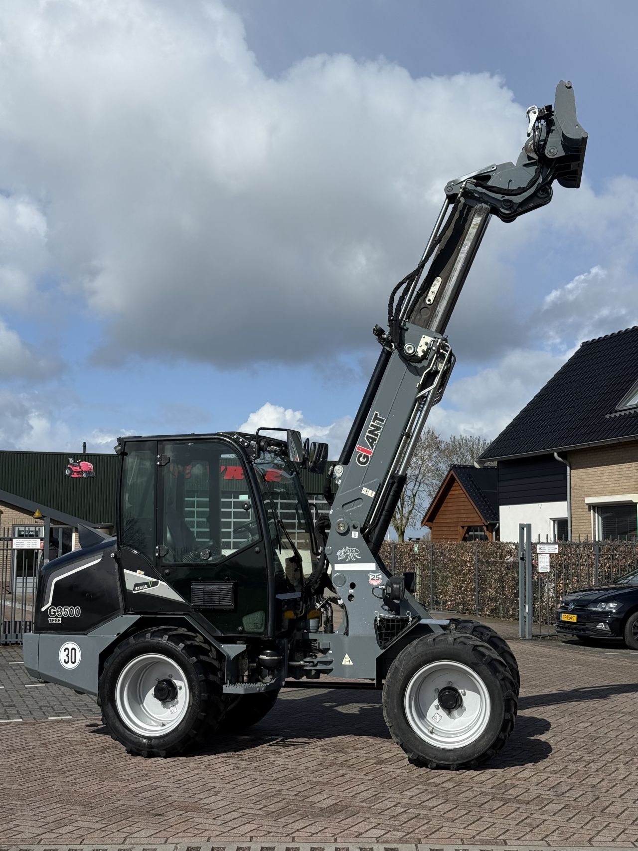 Giant g3500 tele ( 1100 uur )