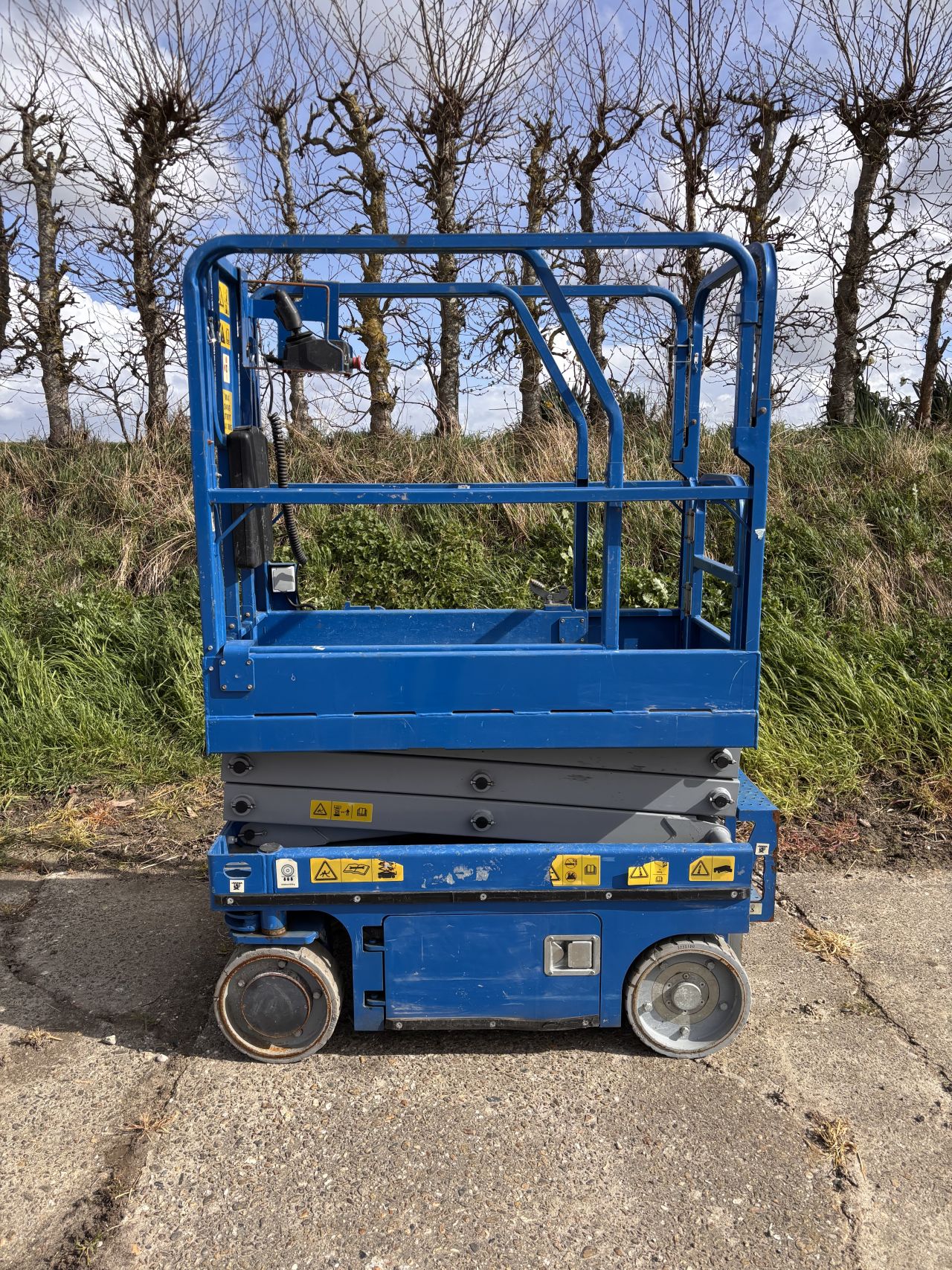 Elektrische schaarhoogwerker - 5,9m werkhoogte - 2021 - 155 uur