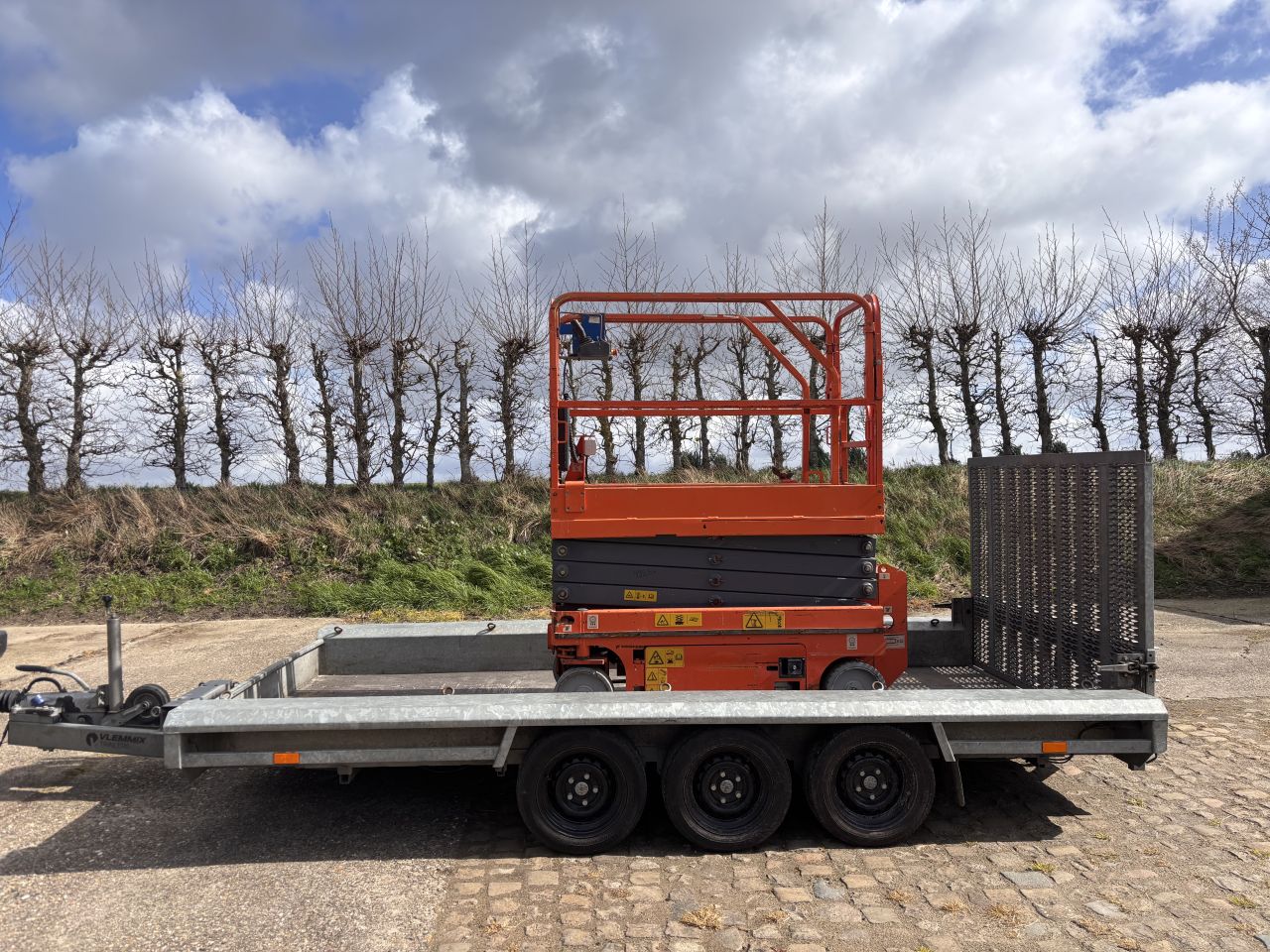 Elektrische schaarhoogwerker - 7,8m werkhoogte - 2021 - 283 uur