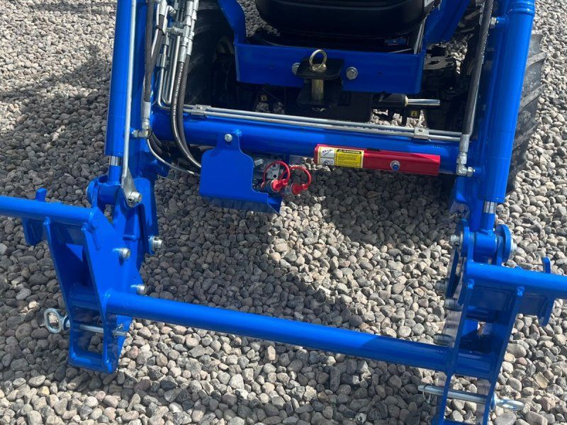 Solis S26 6+2 gearmaskine med Fuldhydraulisk frontlæsser