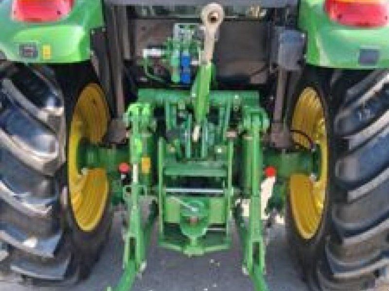 John Deere 6110M