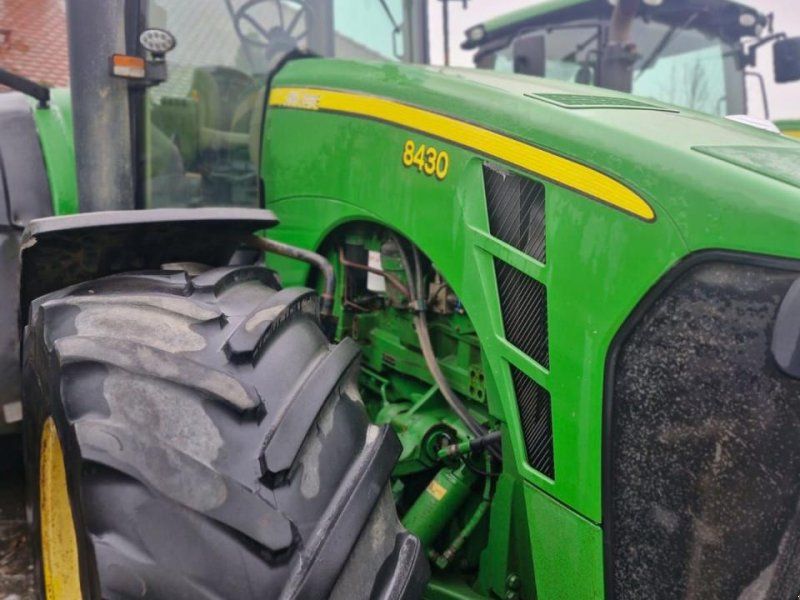 John Deere 8430
