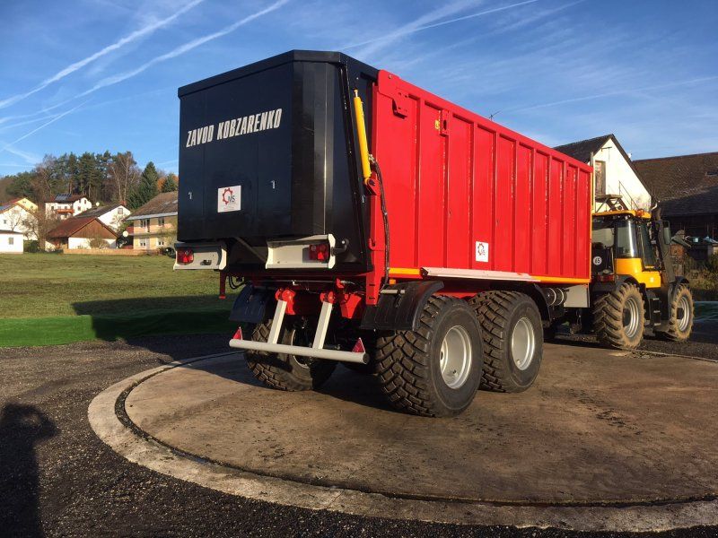 Kobzarenko TZP-27 24t 40m³ Lenkachse Deichselfederung