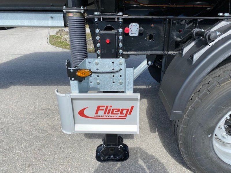 Fliegl STF 30000l Dreiachs Truck Line