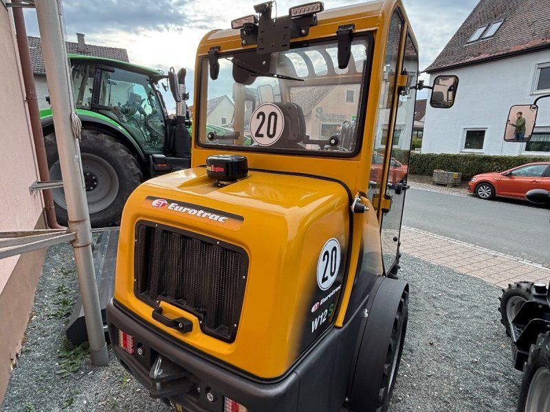 Eurotrac W12