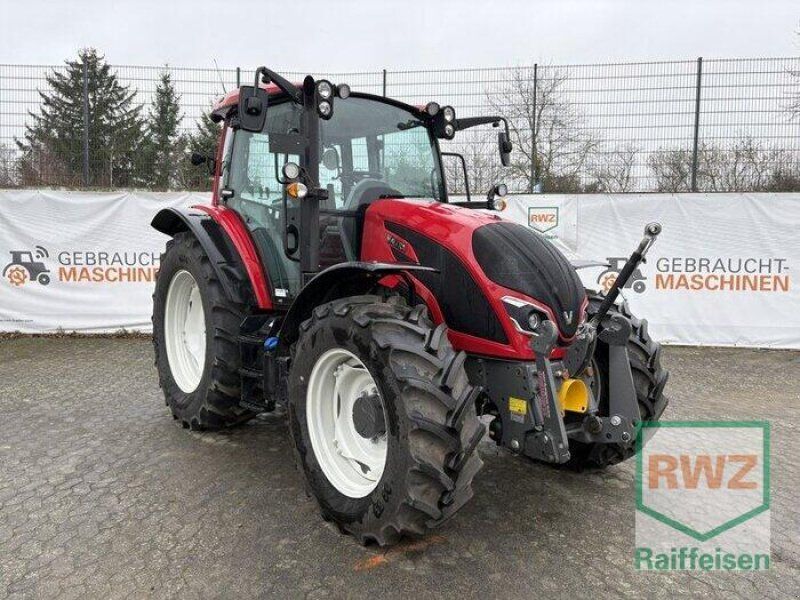 Valtra A105